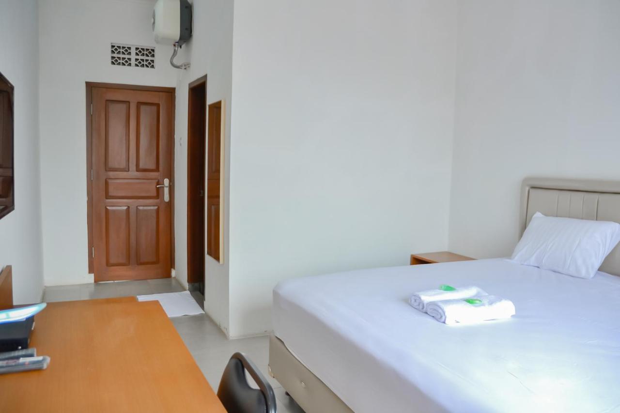 Bumi Ciboled Mitra Reddoorz Near Gerbang Tol Pamulihan Jatinangor Eksteriør billede